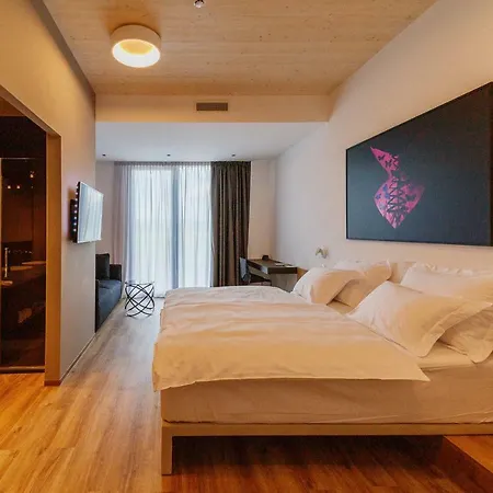 Wud Hotell 3*